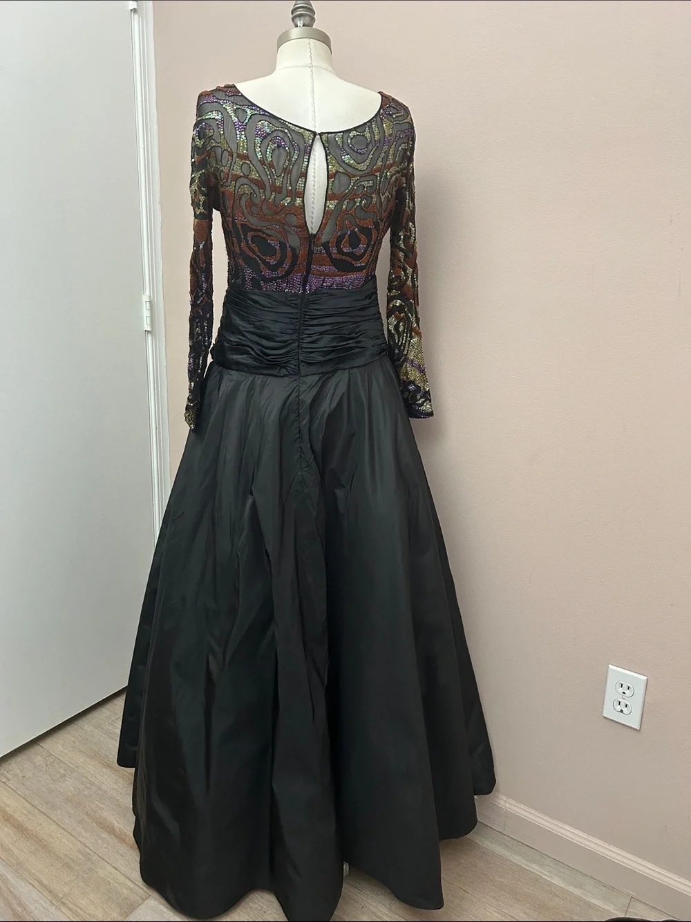 VTG  Neil Bieff Sequin beaded top maxi taffeta tulle lined cocktail opera dress